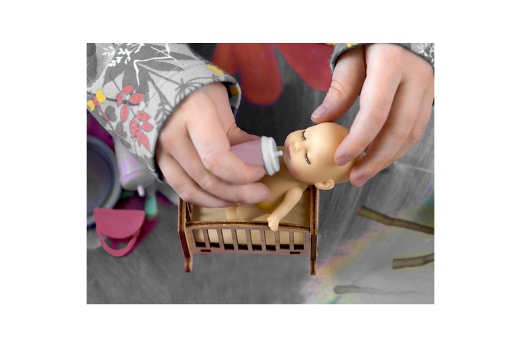 Куколка-сюрприз в съемной шапочке зверька, с бутылочкой, 8 см (видео)