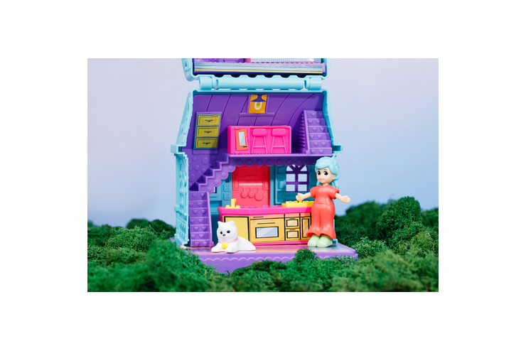 Двухэтажный домик Little Corner с куколкой и аксессуарами